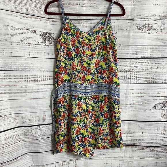 Cabi Romper Womens Size Small fiesta Floral Cruise yacht jumpsuit light Fun - Picture 5 of 9